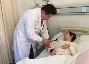 悲剧发生！23岁女孩因喉咙不适输液2分钟后不幸身亡，警示医疗安全不容忽视