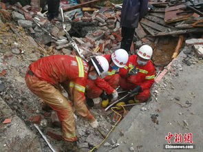 河南西峡强降雨遇难人数攀升至5人，当地政府全力救援抗灾